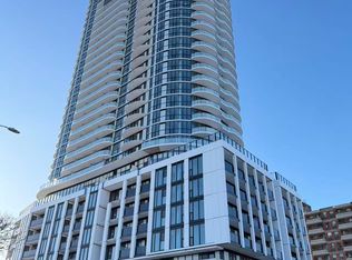 1 Fairview Rd E #1613, Mississauga, ON L5A 4C6