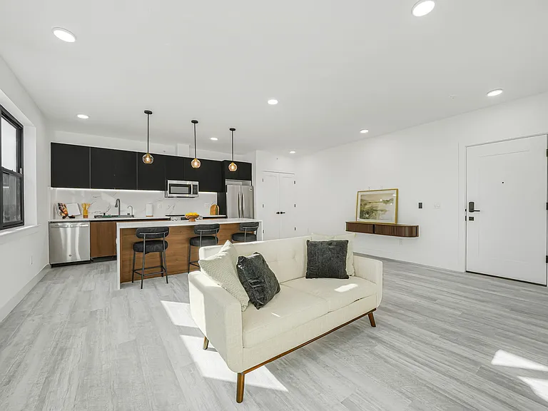 4614 Kennedy Blvd #202 — Photo 21