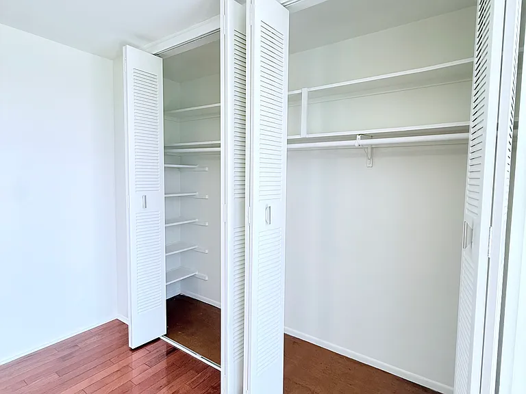 2714 W Clark Ave #F4 — Photo 13