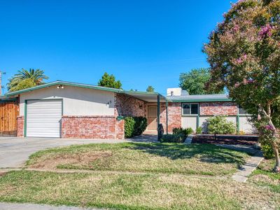 145 Rall Ave, Clovis, CA, 93612