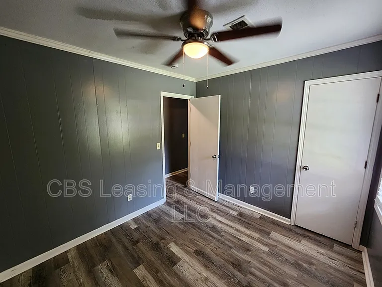 1406 Jackson Dr — Photo 10