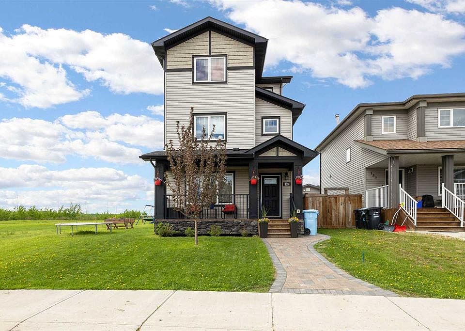 1st image of 129 S Rumpel Pl