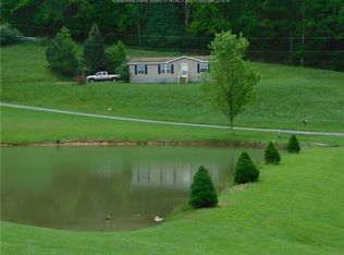 34 Caitlyn Paige Ave, Grafton, WV 26354