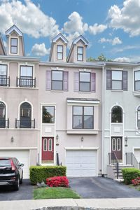 333 Wilshire Dr, Nutley, NJ, 07110