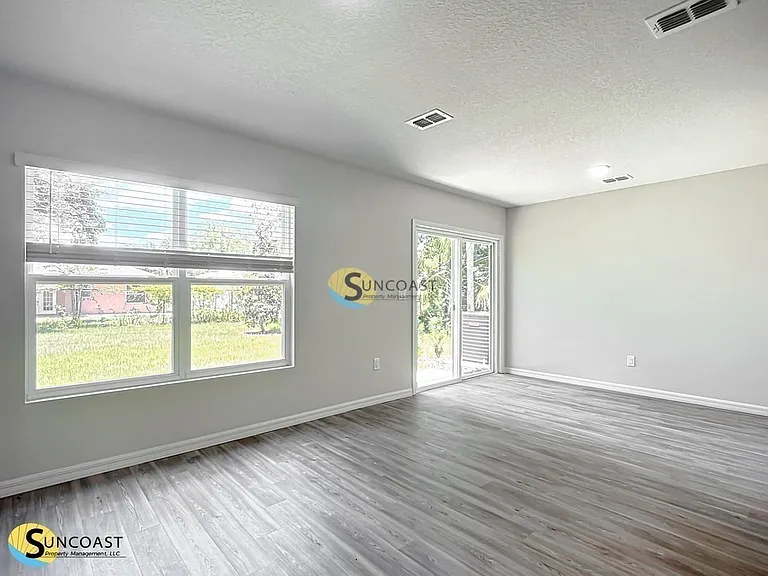 92 Buttonworth Dr #B — Photo 6