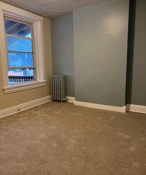 1107 Greenfield Ave #1 — Photo 1