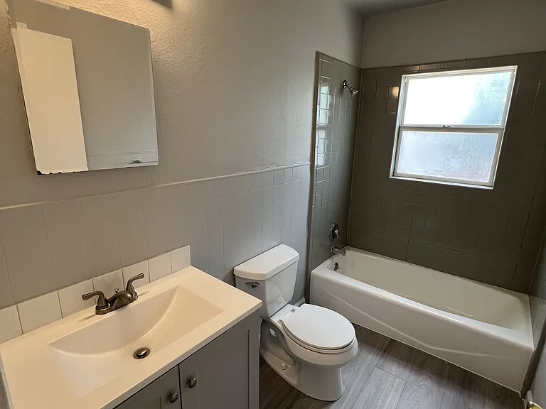 233 Arvin Dr — Photo 10