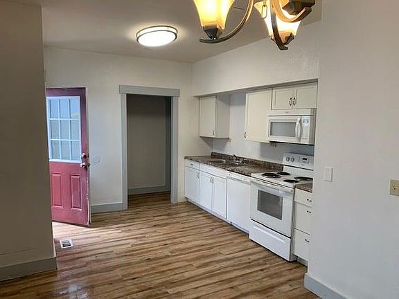 4th image of 628 S Trafton St