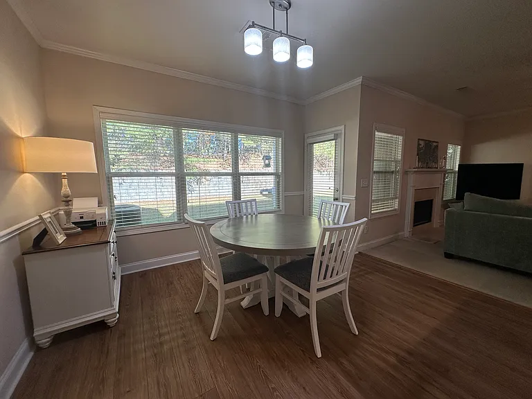 1559 Blackstone Way — Photo 7