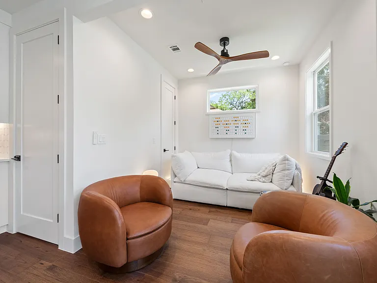 2609 Willow St #2 — Photo 41