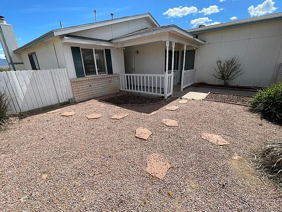 3rd image of 204 Mica Dr NE