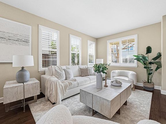 4th image of 806 Mornington Ct