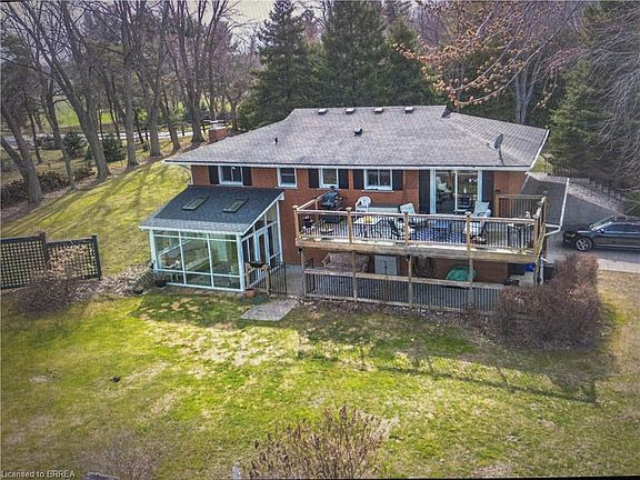 4th image of 761 Lynden Rd