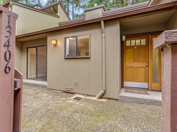 13406 NE Regents Dr, Vancouver, WA 98684