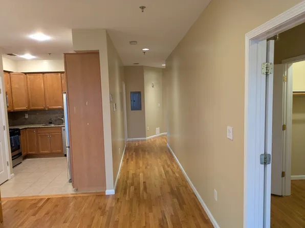 351 S Broad St APT 301, Elizabeth, NJ 07202