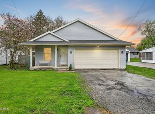 832 Anderson St, Northwood, OH 43619