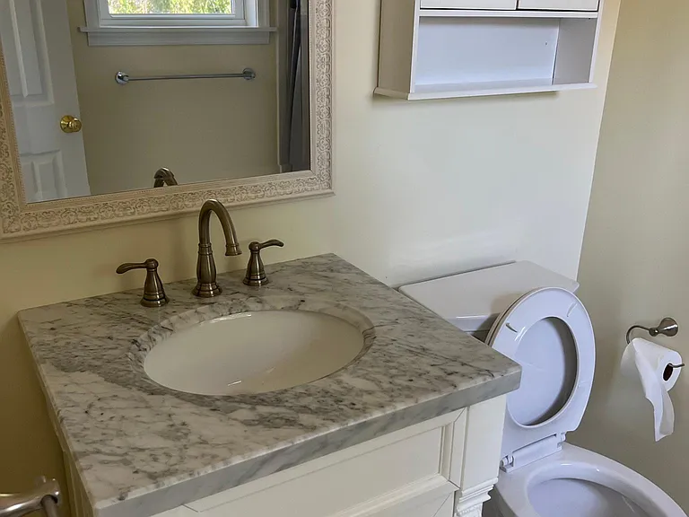 716 Wyndhurst Ave #2 — Photo 9