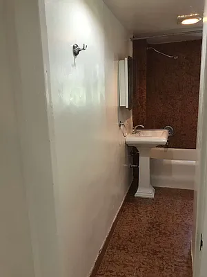 Rented by ITW Real Estate | media 34