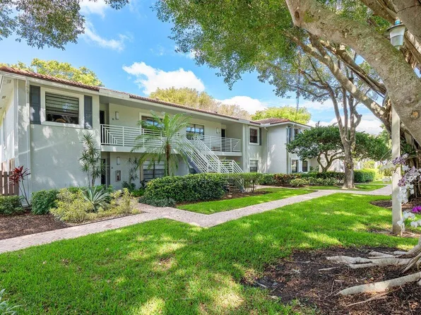 7 Southport Lane #E, Boynton Beach, FL 33436