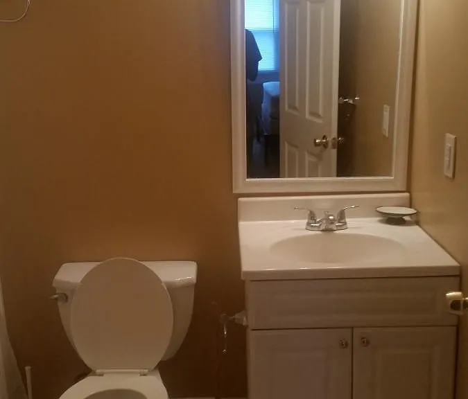 100 Wright Ave — Photo 2