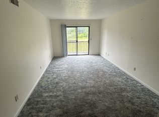 720 E Lincoln Trail, Radcliff, KY 40160