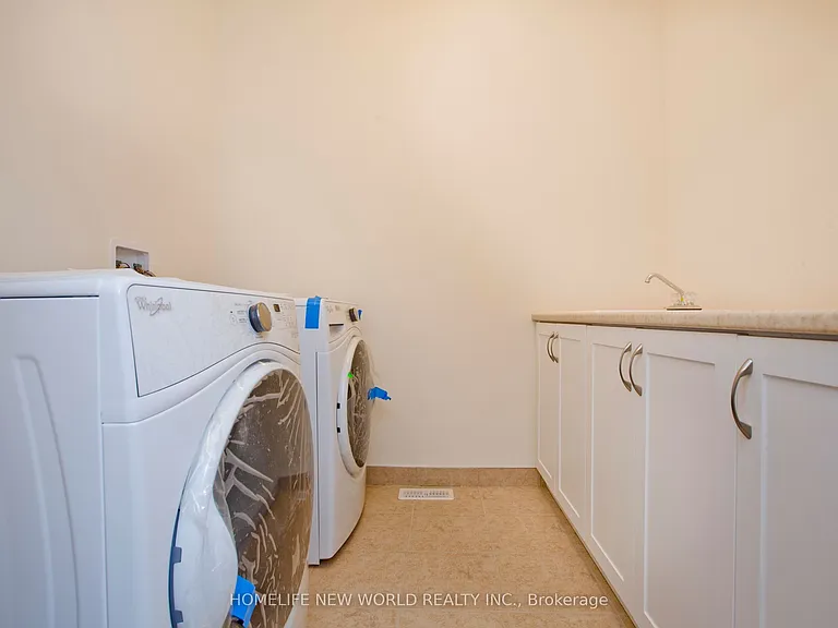 11 Queen Magdalene Pl — Photo 36