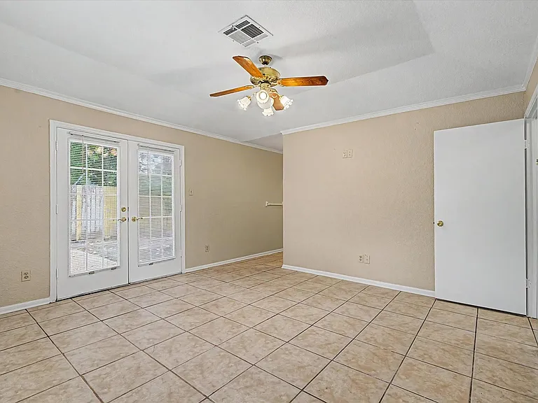 7315 Foxside Ln — Photo 21