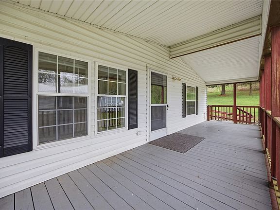 4th image of 823 Glover Rd