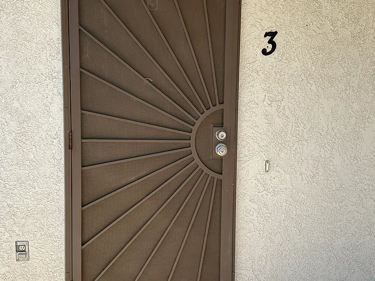 2798 N Junipero Ave #3 — Photo 2