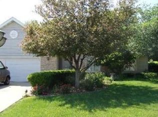 127 Bush Dr, Elwood, IL 60421