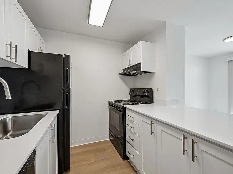 ReNew Waterview — Photo 17