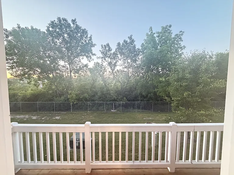 786 Weller Dr — Photo 8