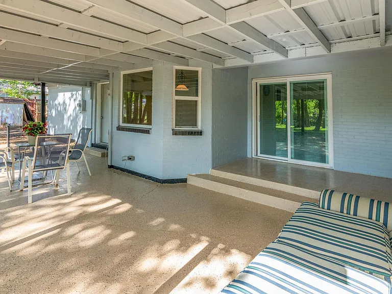 612 Vine St — Photo 17
