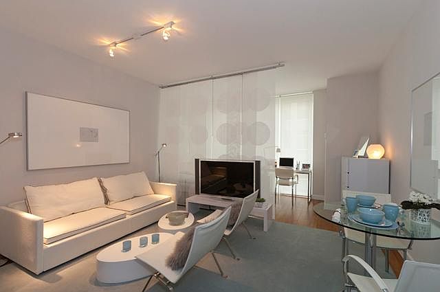 1st image of 330 W 39th St APT 8C