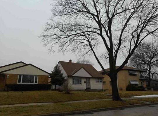 2nd image of 4315 N 72nd St