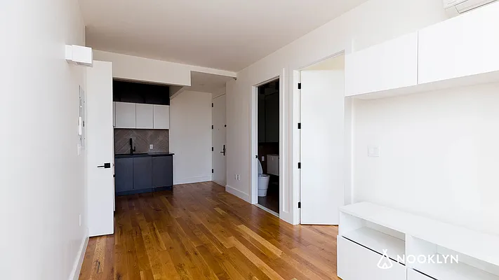 Rented by Nooklyn NYC LLC | media 23