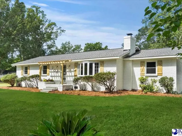 208 Cannon Dr, Hartsville, SC 29550