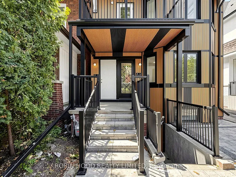 24 Callender St #3 — Photo 2