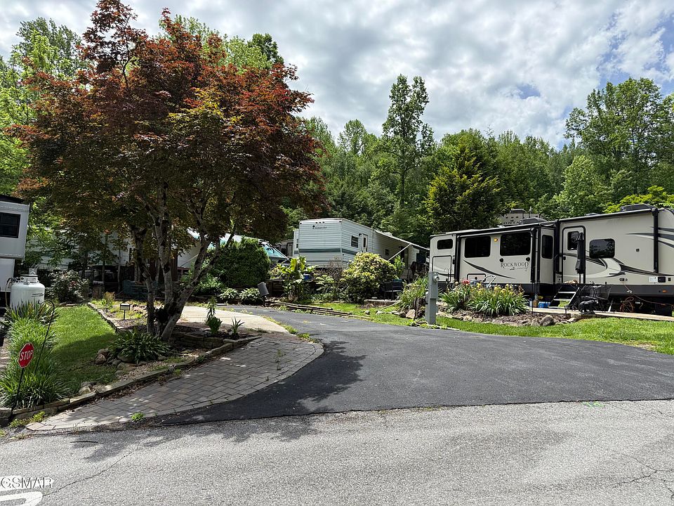 2nd image of 4229 E Pkwy Lot 74
