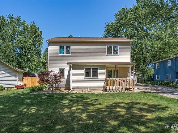 2nd image of 33303 N Algonquin Dr