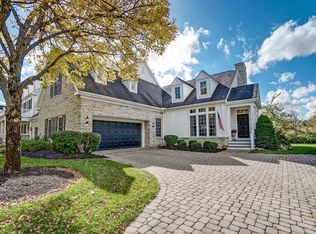2245 Lane Woods Dr, Columbus, OH 43221