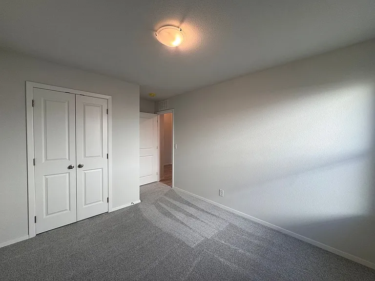 3401 E 153rd St S — Photo 22