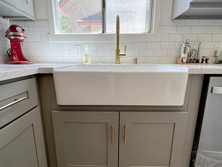 Oversized Farmhouse Kitchen Sink