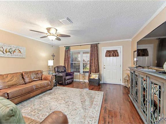 4th image of 2040 Saint Mary St