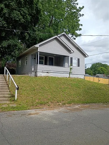 3239 Elmira St Photo 1