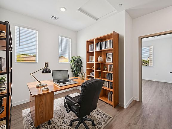 2nd image of 2119 E Voltaire Ave