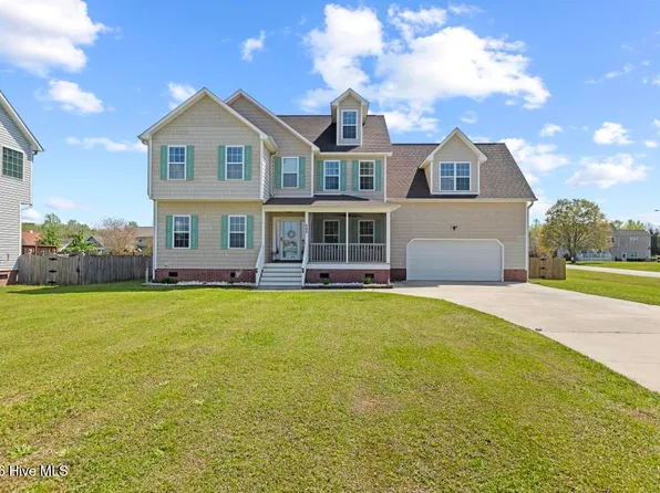 600 Willbrook Circle, Sneads Ferry, NC 28460