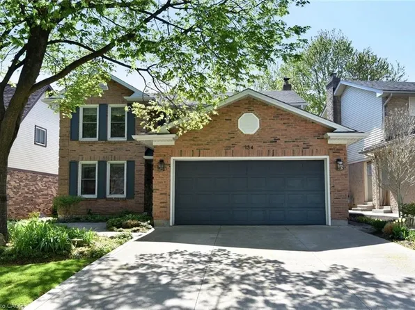 134 Watsons Ln, Hamilton, ON L9H 6L2