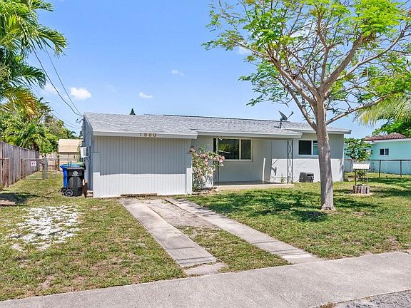 2nd image of 1560 SW 24th Avenue