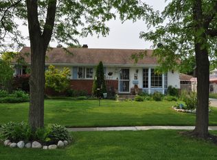 7025 W 88th Pl, Bridgeview, IL 60455